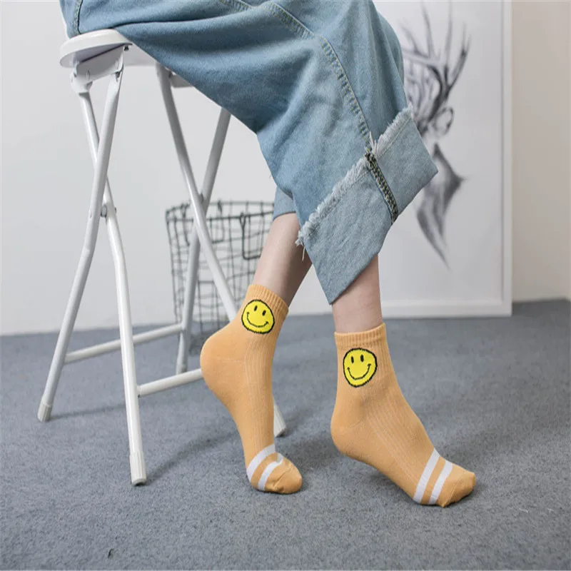 

Hot Selling Comfortable Smile Face Women Socks Stripe Cotton Soft socks Multicolor Low Cut Ankle Casual Hosiery Calcetines