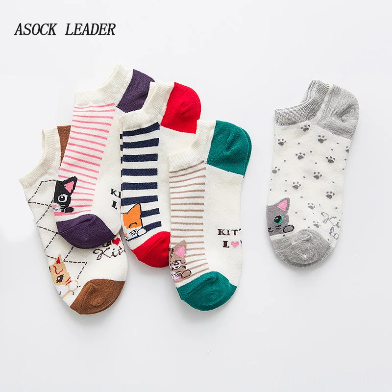 

2018 Spring&Summer New Cotton Ladies Striped Socks Leisure Cartoon Cat Short Tube Low Help Short Socks 5 Pairs / Lot