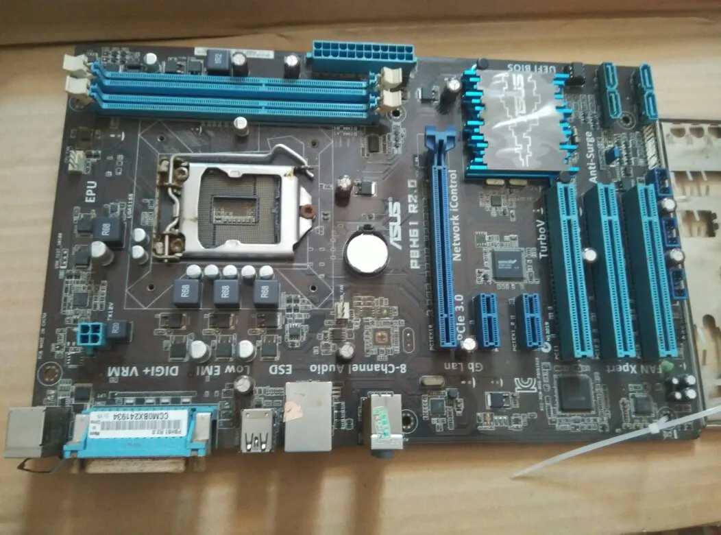 Используется для Asus P8H61 R2.0 настольная материнская плата H61 Socket LGA 1155 i3 i5 i7 DDR3 16G ATX |