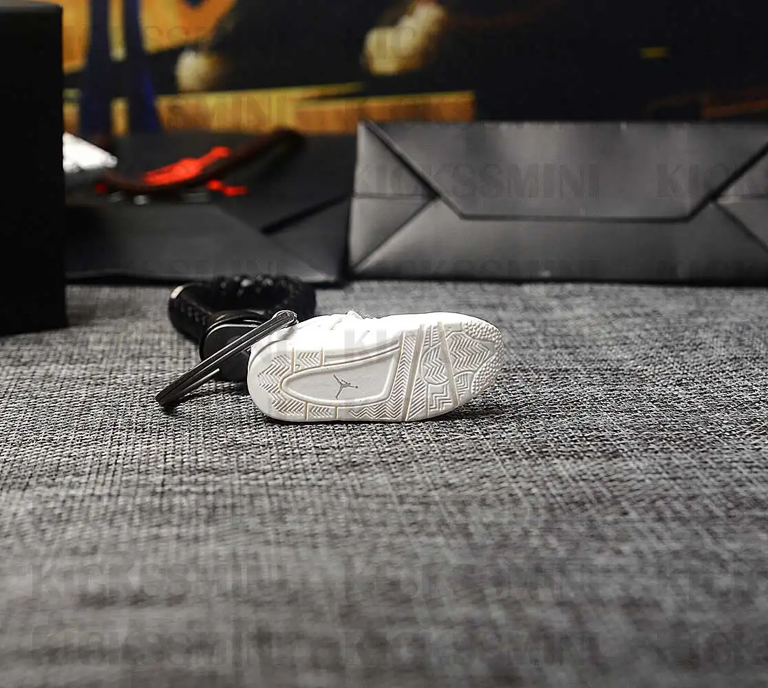 DIY ретро OG Air Jordan 4 все белые 3D Мини Jordan Брелок в виде кроссовка сумка коробка кулон пара Кукла аксессуар