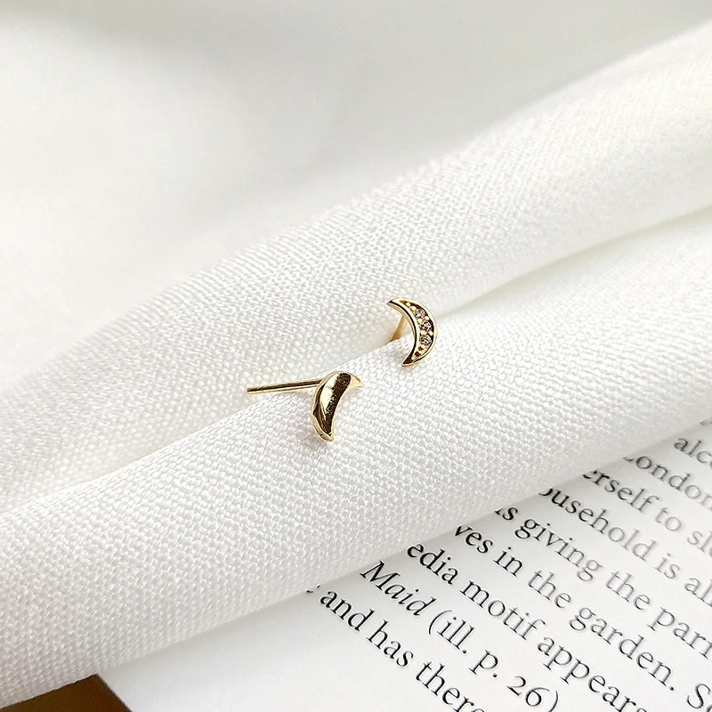 

WTLTC Gold Color Mini Asymmetric Moon Stud Earrings for Wome 925 Sterling Sliver Crescent Earrings Small Tiny Studs Earrings