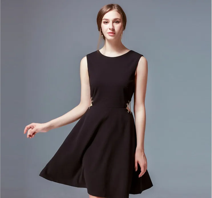 Yzfrks маленьких Платье черного цвета Лето 2017 пикантные империя Элегантный без