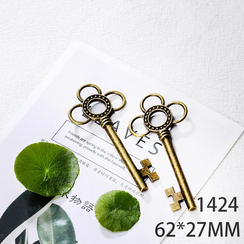 

62*27mm 3pcs Key Alloy Pendant For Diy Jewelry Making 2 Colors Antique Silver Antique Bronze No.1424