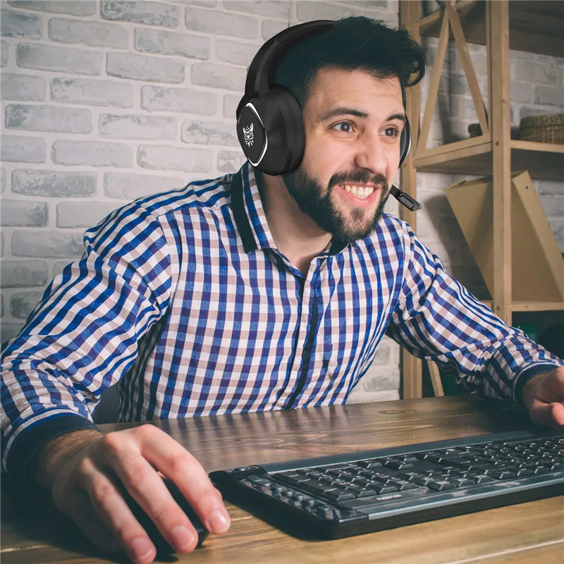 LEORY K19 RGB светодиодный светильник USB игровые черные наушники 2,1 м Стерео шумоподавление проводные наушники гарнитура с микрофоном