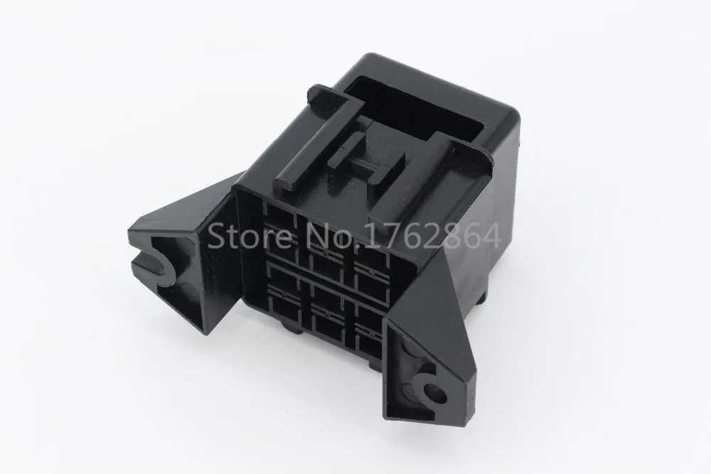 6-позиционный автомобильный аккумулятор с клеммами пылезащитный блок