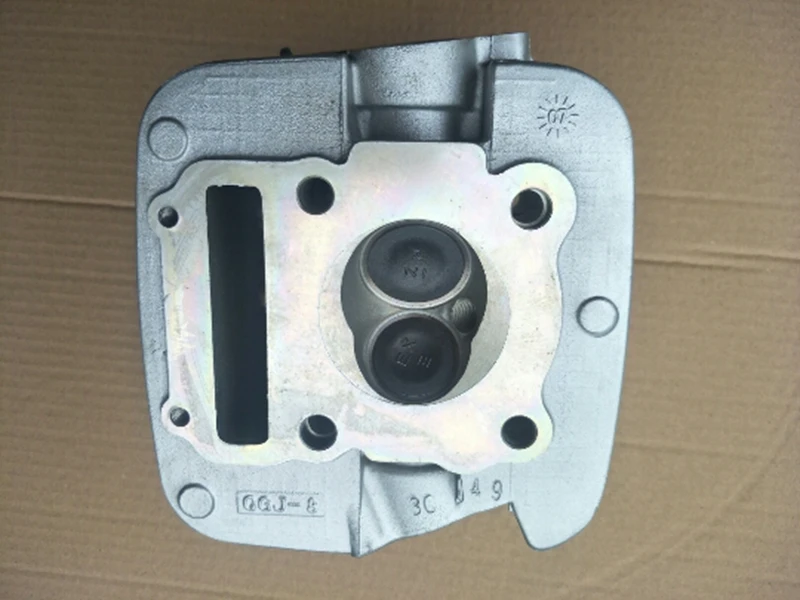 Для Suzuki детали мотоцикла цилиндр head / cam rocker arm valve GN125 цилиндрическая головка в