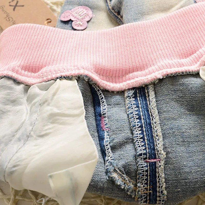 Джинсы для девочек рваные джинсы с мультяшным рисунком повседневные детей брюки