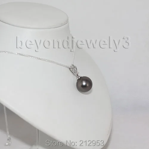 Модный винтажный круглый кулон 10х10 мм с белым золотом и черным жемчугом 18Kt