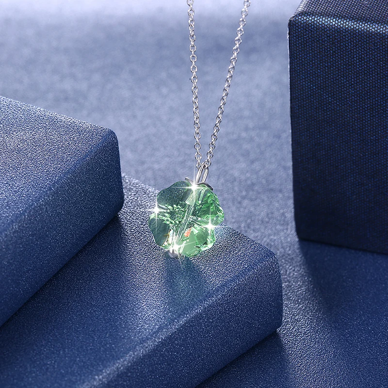 Колье женское из серебра 925 пробы с кристаллами Swarovski в виде клевера | Украшения и