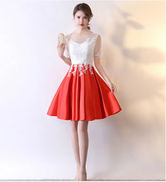 Кружевное коктейльное платье темно синего цвета с коротким рукавом и