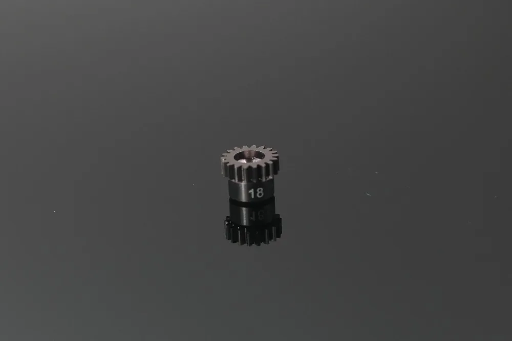 

The motor gear Y026 18t - 7075 hard oxygen