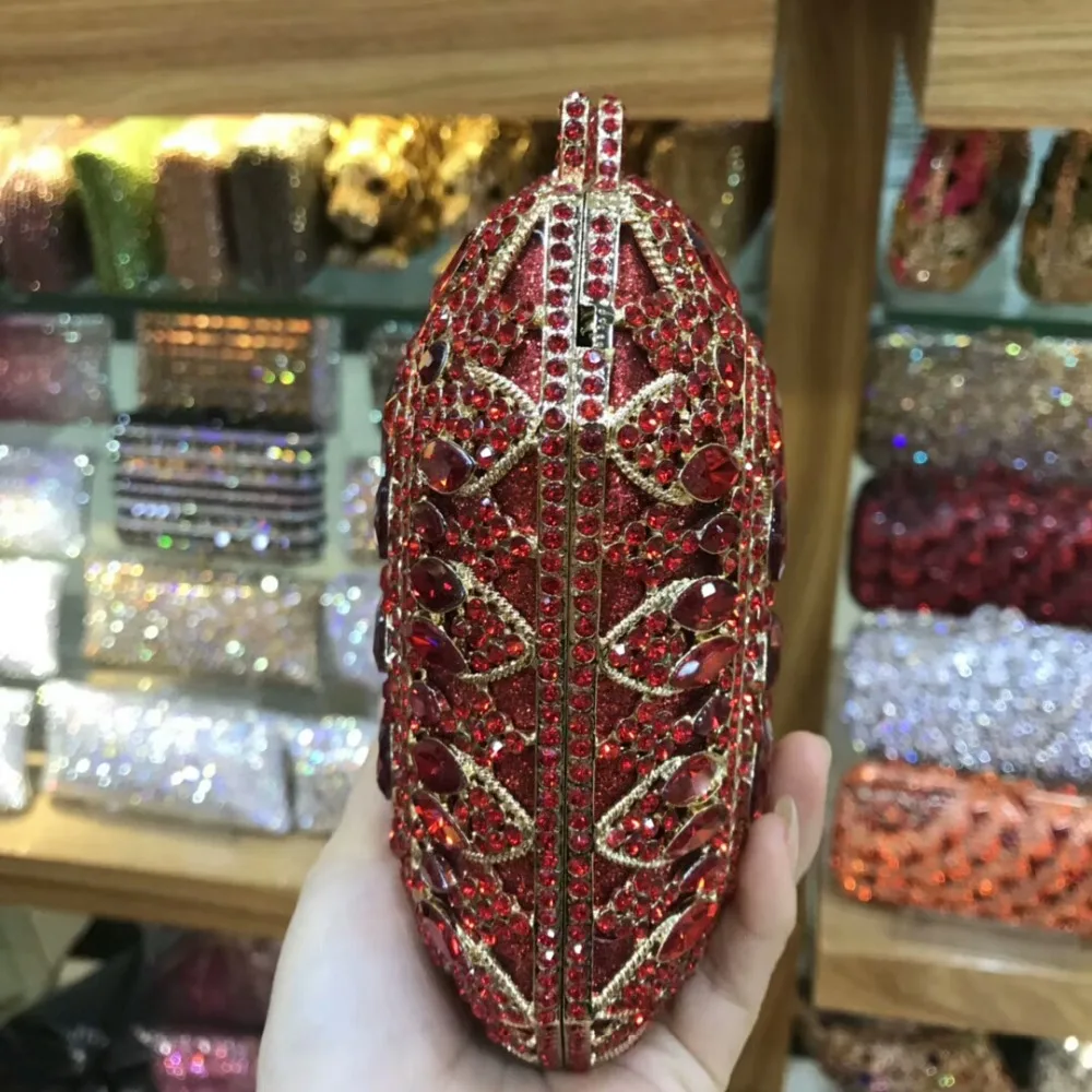 Женская вечерняя сумка-клатч сумочка на цепочке с кристаллами цвета