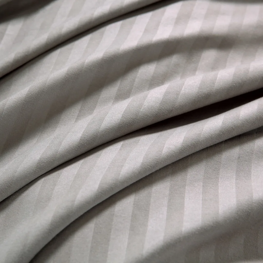 Bedding Set Hotel White Luxury Satin Strip Bedlines set Queen Size comforter sets Duvet cover Pillowcase Solid Colors Available | Дом и сад