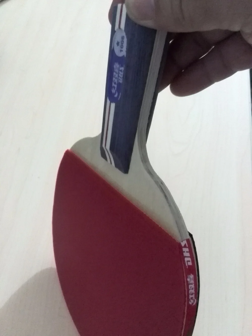 Отличное качество настольного тенниса Ping Pong R1006 с короткой ручкой и 9-слойной древесиной для игрока начального уровня.