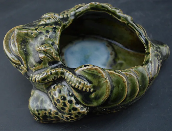 Qianlong year fambe toad с маленькой цветной глазурью антикварное фарфоровое украшение для