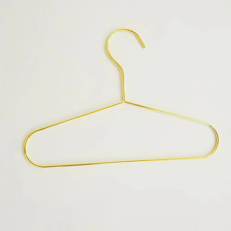 Милая маленькая крепкая вешалка для пальто детей детская одежды из розового