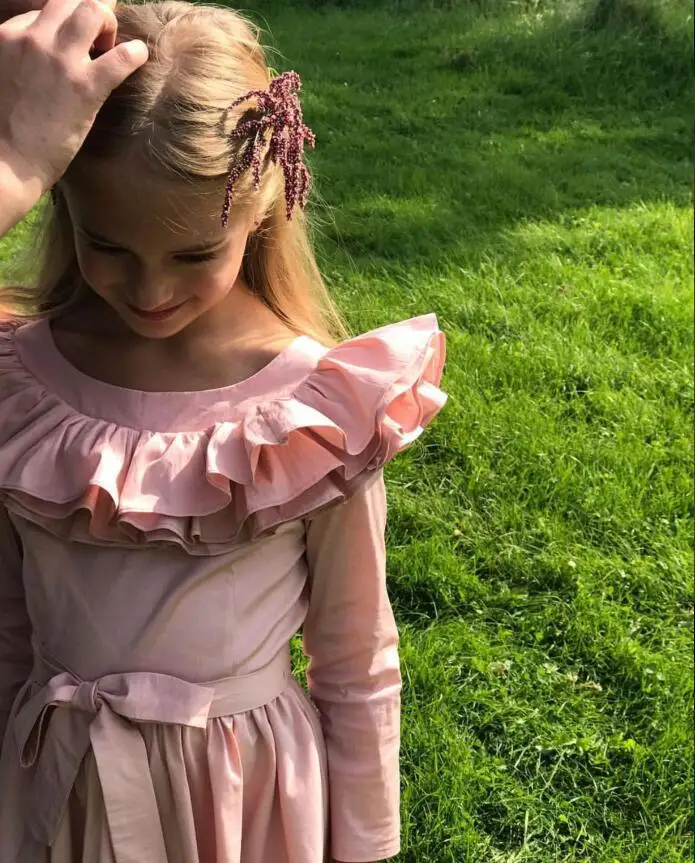 Детское платье с воротником в виде листа лотоса ассиметричное вечернее оборками