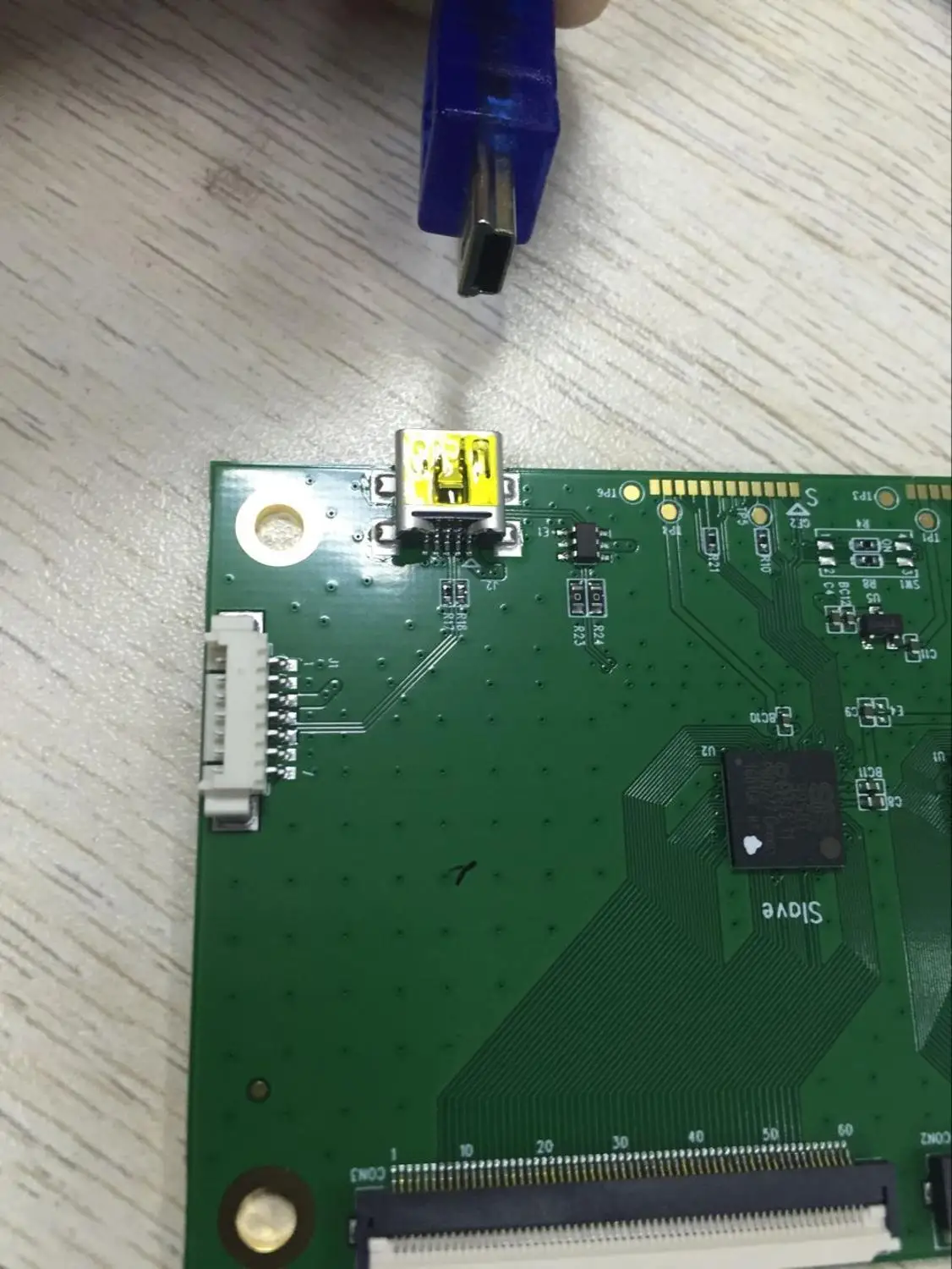 

USB-контроллер для сенсорной фольги 32 дюйма, 1 шт.