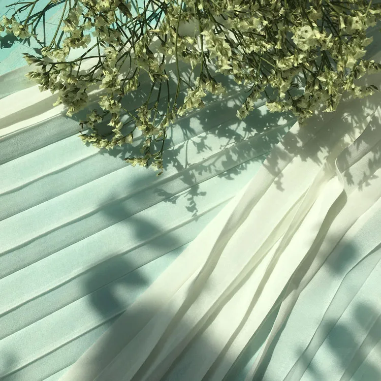 Однотонная плиссированная жемчужная шифоновая ткань рельефная морщинистая для