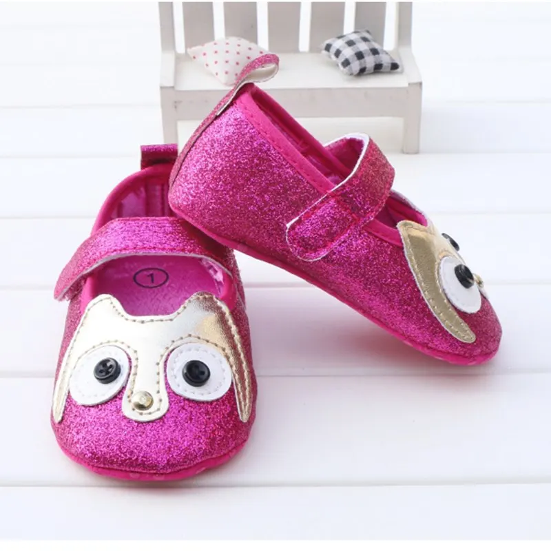 Новинка 2017 года для маленьких девочек кожаные туфли с рисунком Совы яркий первые