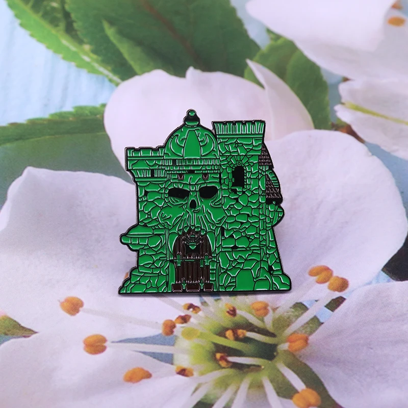 Замок grayskull брошь он-man и Мастера Вселенной скелетор контактный разъем питания