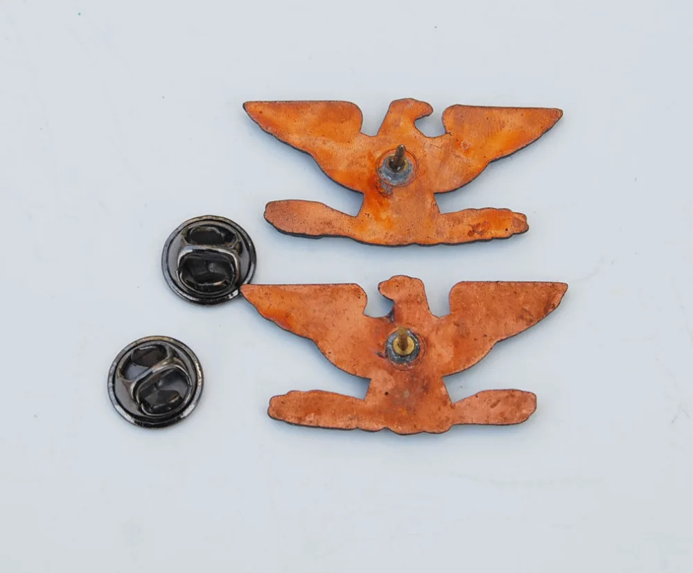 PAIR OF MILITARY WW2 US ARMY COLONEL EAGLE WAR BIRD DEVICE PIN BADGE INSIGNIA | Спорт и развлечения