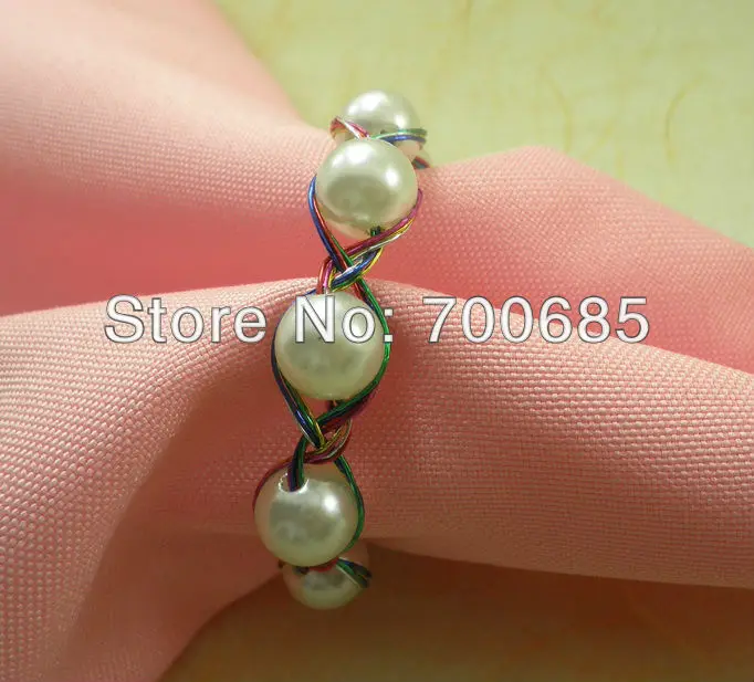 

Белая перламутровая салфетка кольца