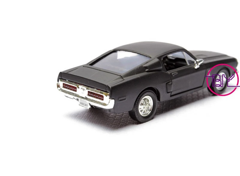 Автомобильные модели 1968 Shelby фирменные 1/43 литые под давлением черного цвета с