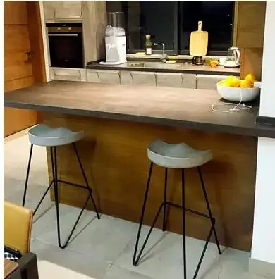 

220 Solid wood bar table and chair.22001