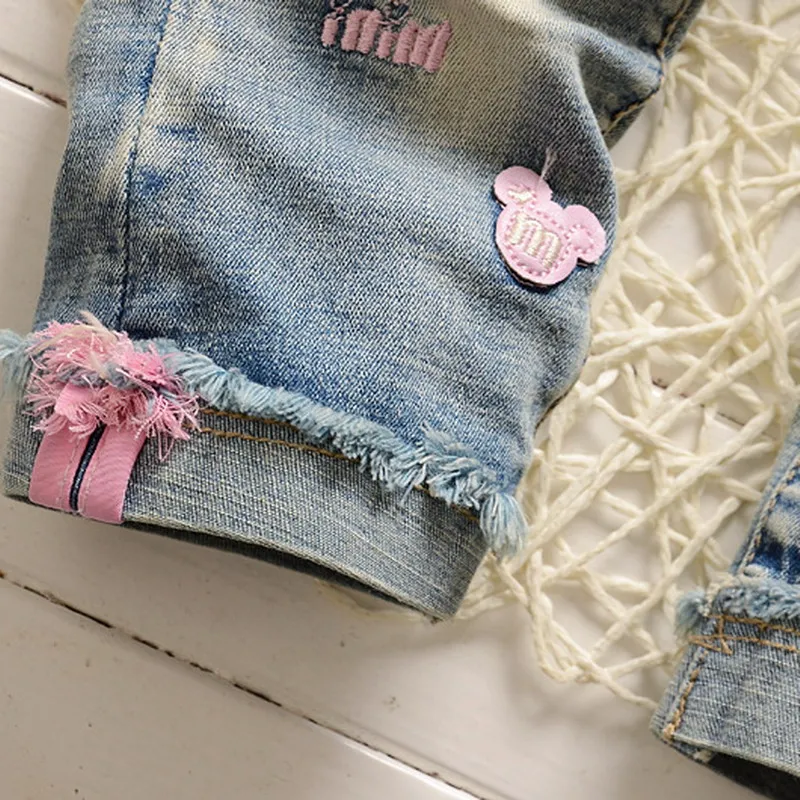 Джинсы для девочек рваные джинсы с мультяшным рисунком повседневные детей брюки