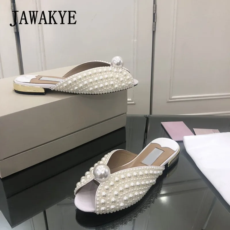 JAWAKYE/Новинка; Вьетнамки; женские тапочки на плоской подошве с жемчугом; летние туфли на плоской подошве с открытым носком; обувь для подиума; пляжные тапочки шлепанцы