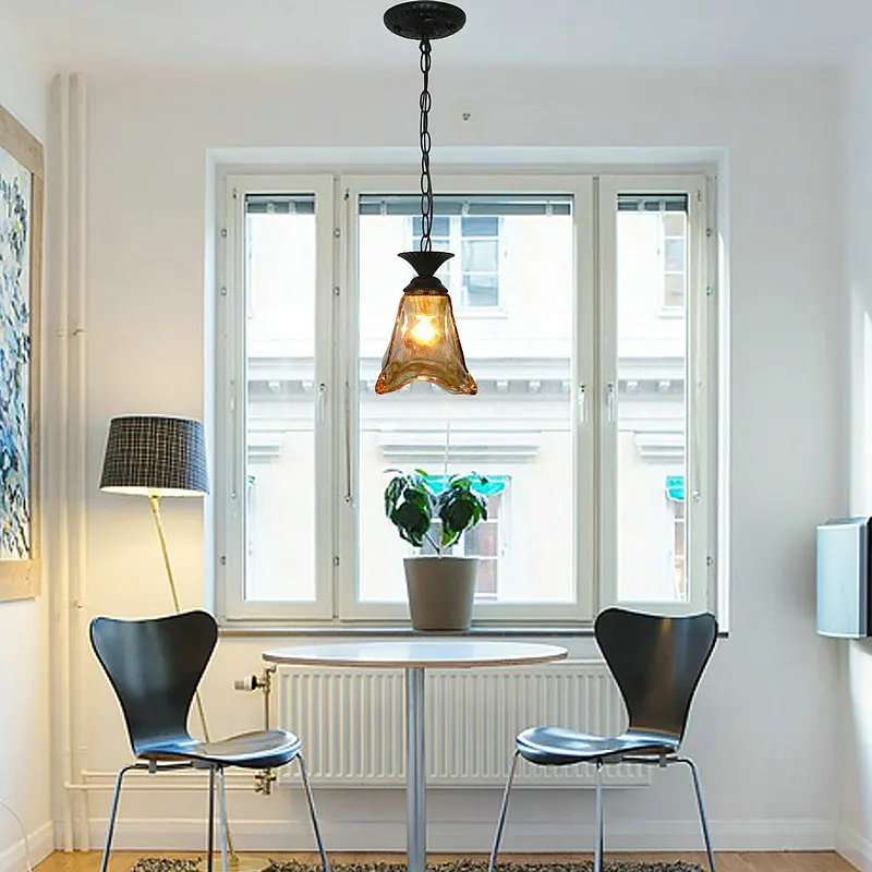 Железная тонированная стеклянная люстра континентального типа одноголовочная