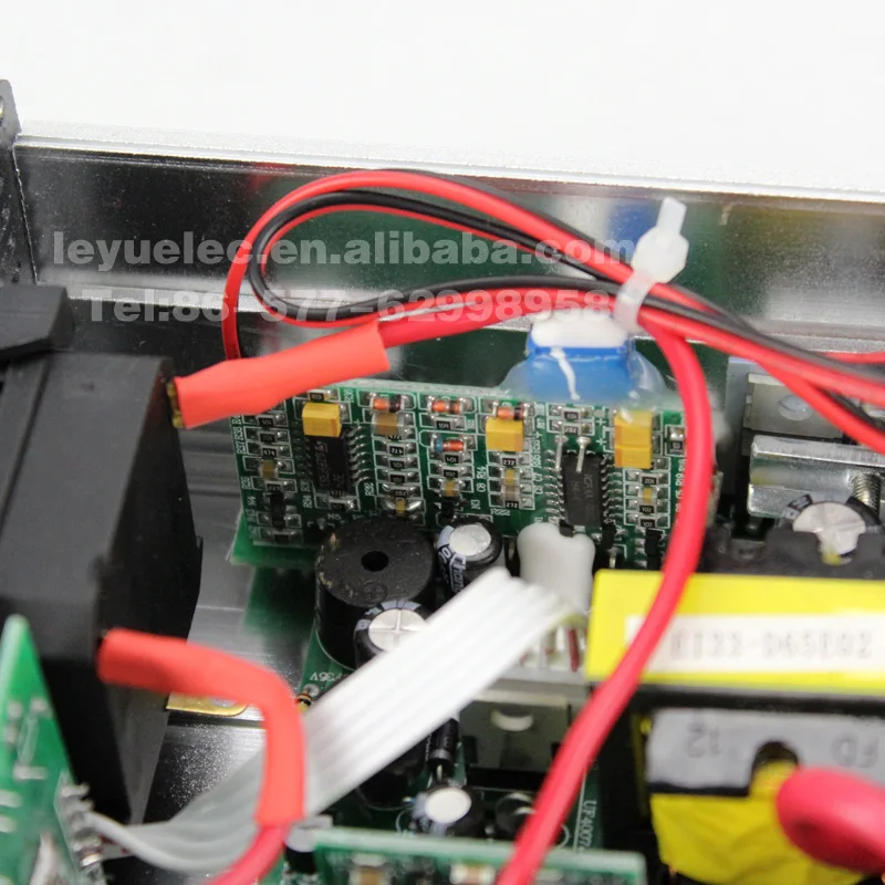 Небольшая мощность модифицированный синусоидальный инвертор 300 Вт 12 В до 220