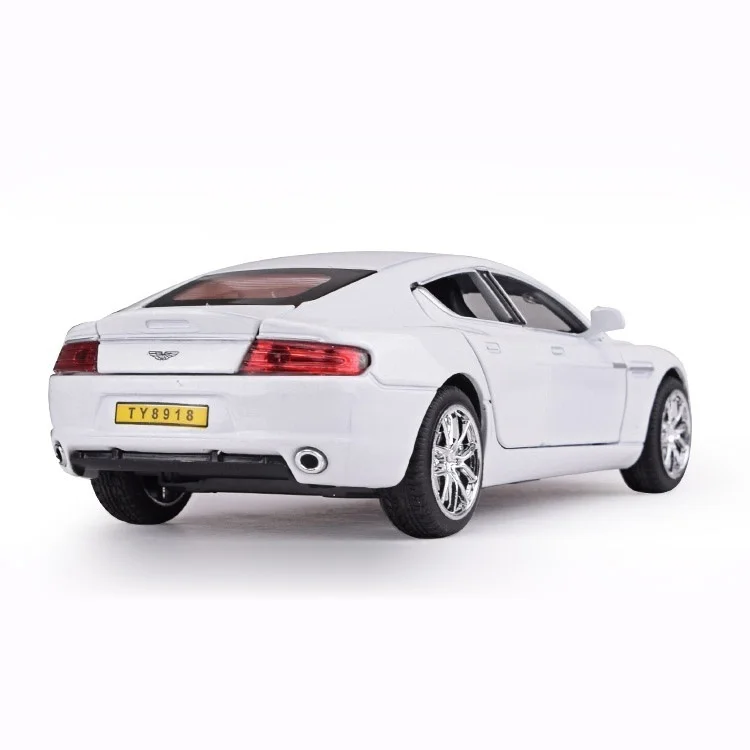 Модель машины из сплава под давлением Aston Martin 1/32 детские подарки со звуком