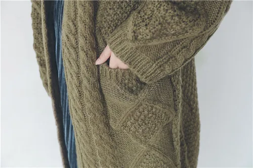 Winter Wear Korean Version Lantern Sleeve Thickened Medium Long Knitted Twisted Women Warm Out Sweater |