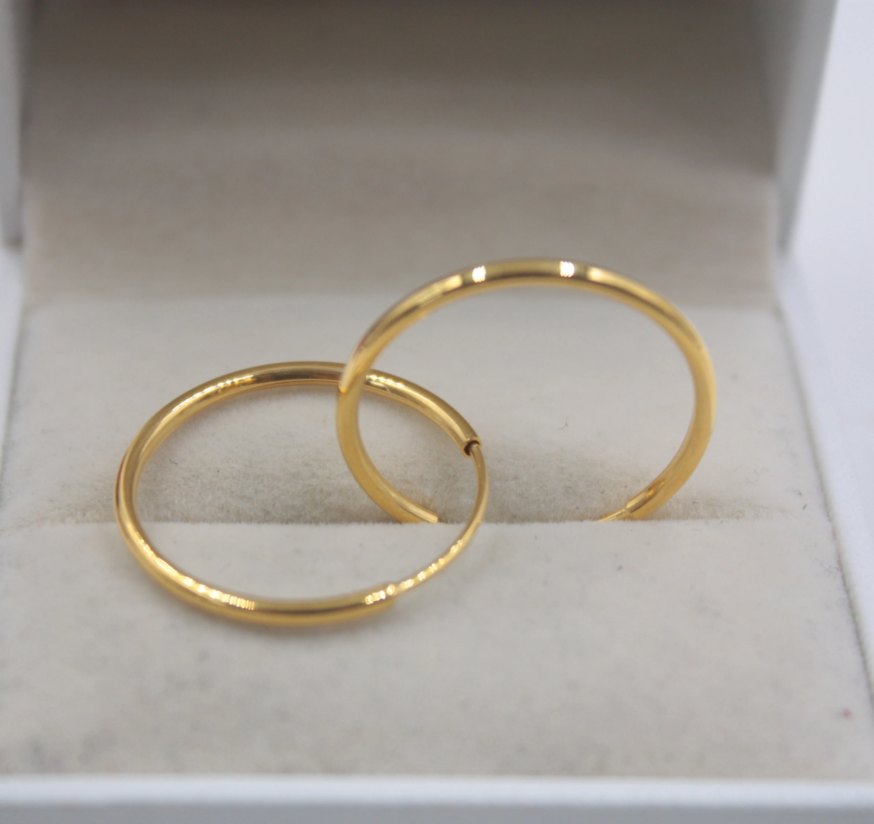 Серьги 18K желтое золото идеальная гладкость 1 5 мм|Серьги-кольца| |