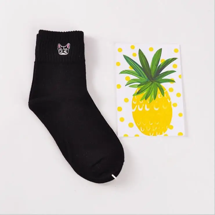 Black D 1 Pair Women Fashion Embroidery Dog Patterns Cotton Winter Socks Cute Cartoon Pug Bulldog Sock Female Animal Short Socks - Цвет: Black D
