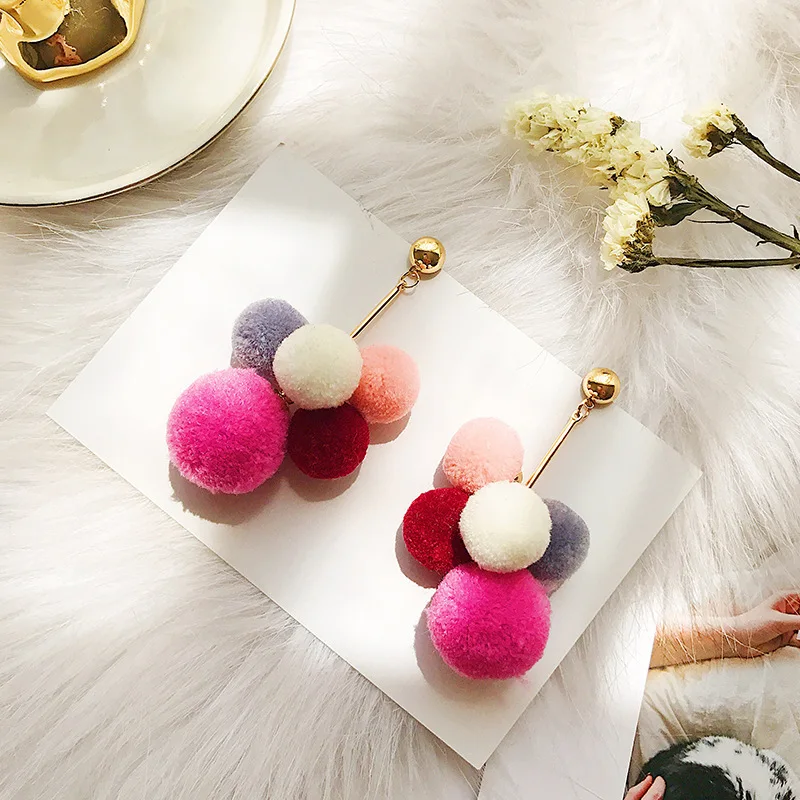 VEKNO многоцветные Искусственные серьги с меховым шаром Pom Ear Jewelry зимний стиль