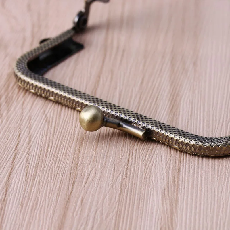 Для шитья кошелька сумки для монет металлическая рамка с застежкой Kiss 8 2 см x 4 5