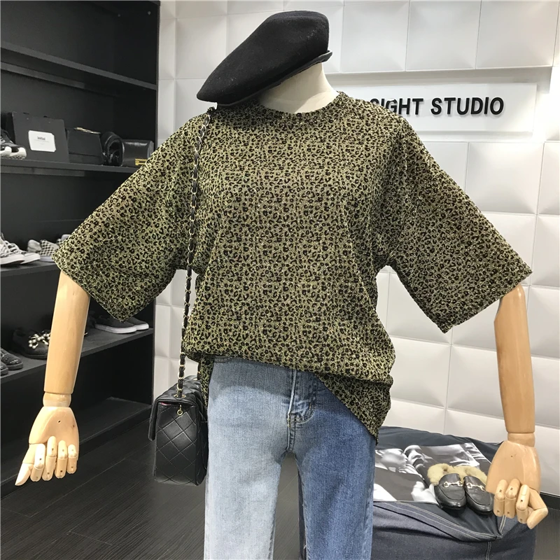 2019 Women's New Fashion Leopard Short-sleeved Bling Sparkling Silk Round Neck Casual Shirt Bottoming | Женская одежда