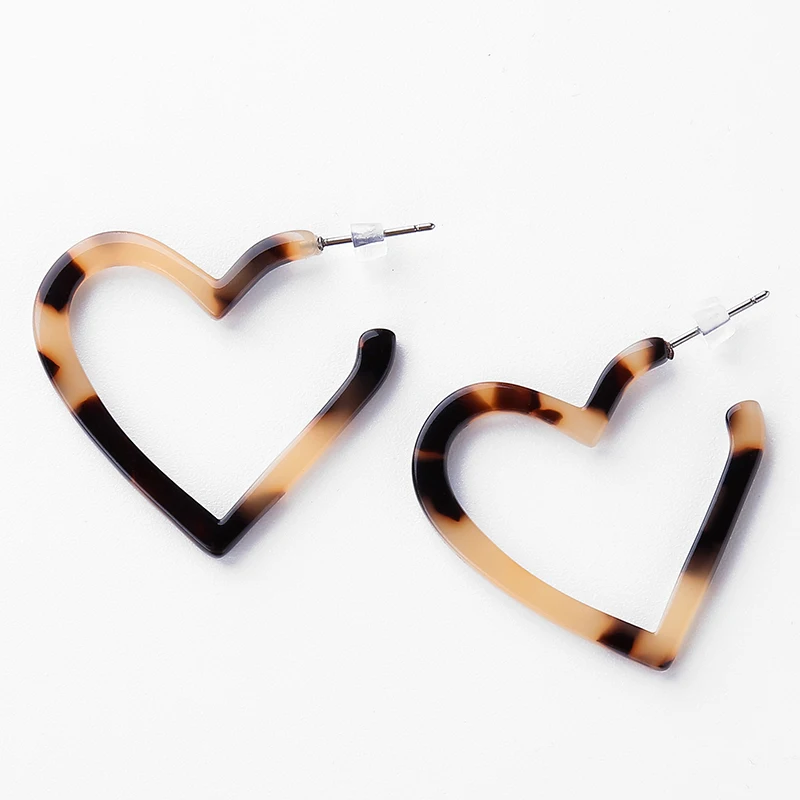 

Bohemian Heart-shaped Acrylic Stud Earrings 2021 Fashion Jewelry Statement Leopard Earrings for Women Tortoiseshell Brincos Gift
