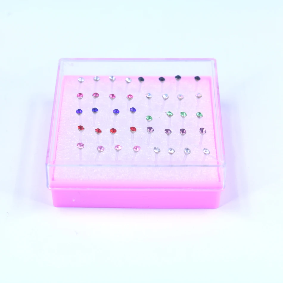 Бесплатная доставка заводские дешевые 2,5 мм сверкающие AARhinestones пластиковые штатные серьги-гвоздики из смолы с кристаллом 20 пар/коробка на.