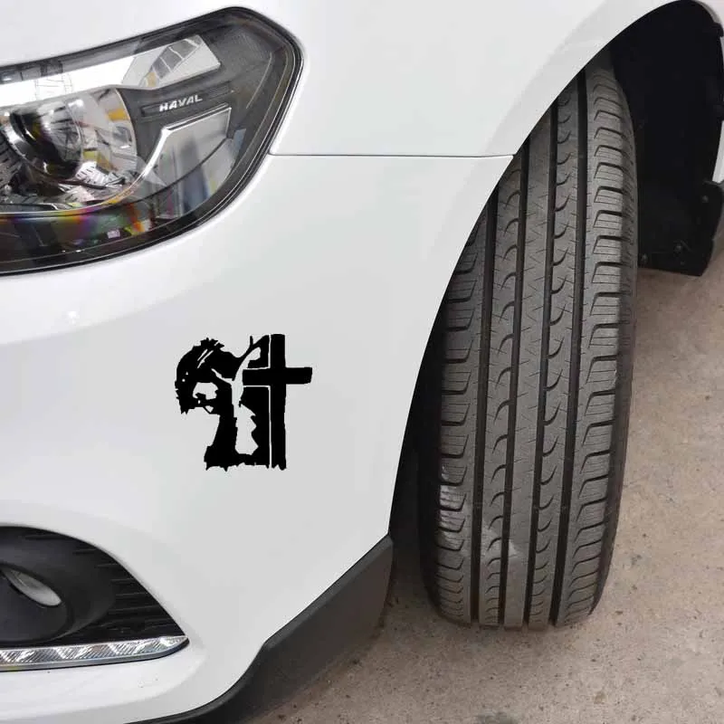 

QYPF 17.8CM*17.8CM Jesus Cross Vinyl Car Motorcycle Sticker Decal Black Silver C17-000217