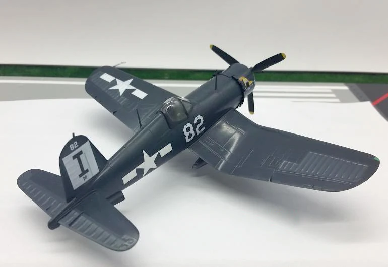 

TRUMPETER 1: 72 мировая война II военный пират США F4U модель бойца 37235 любимая модель