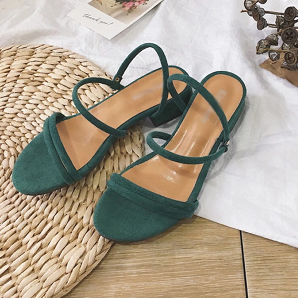 Зеленые шлепанцы на плоской подошве Сандалии в римском стиле с ремешком