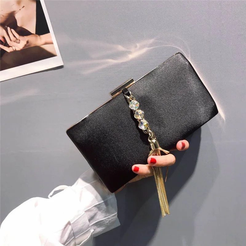

New Women Diamond Evening Bags With Tassel Clutches Bag Black Luxurious Velvet Wedding Party Purse Female Handbag