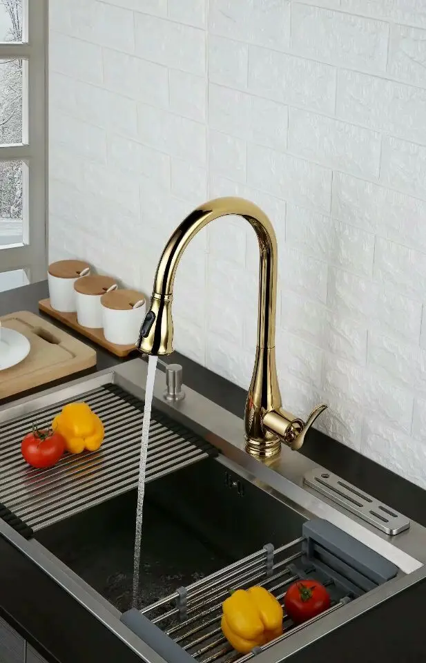 Free ship Brand New Pull Out Sprayer Kitchen Faucet Gold color Single Hole Sink tap deck mounted classic |