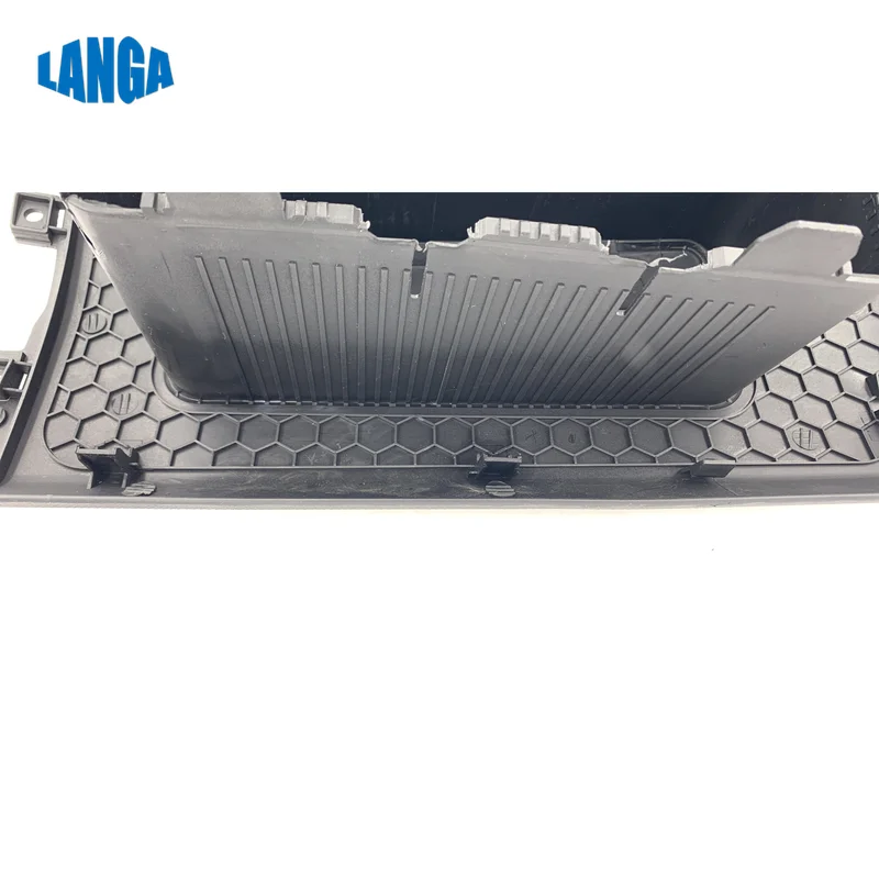 

Automotive Parts Genuine quality passenger cover dashboards cover for Dacia OE: 3416347