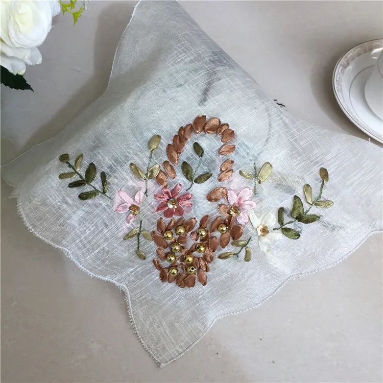 Корейские белые пряжа кружева Doily свадебные салфетки кухня ручная вышивка бусины в форме цветов коврик Подставка под кружку Рождество