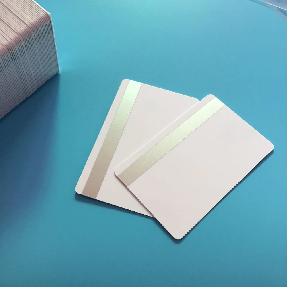 ISO 2750 3000 4000 OE белая 2 трека Hi CO Серебряная магнитная полоса Smart PVC Card 600 шт./упак. |